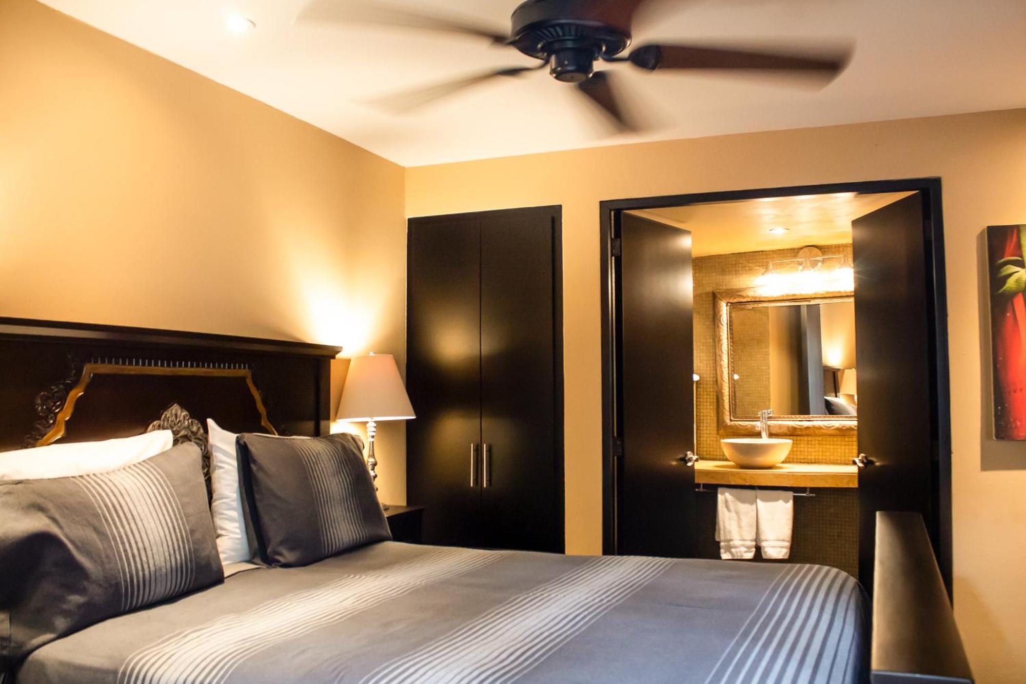 The Red Tree House Bed and Breakfast Mexico-stad Kamer foto